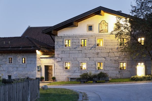 Naturhotel Gidibauer außenansicht Naturhotel Gidibauer außenansicht