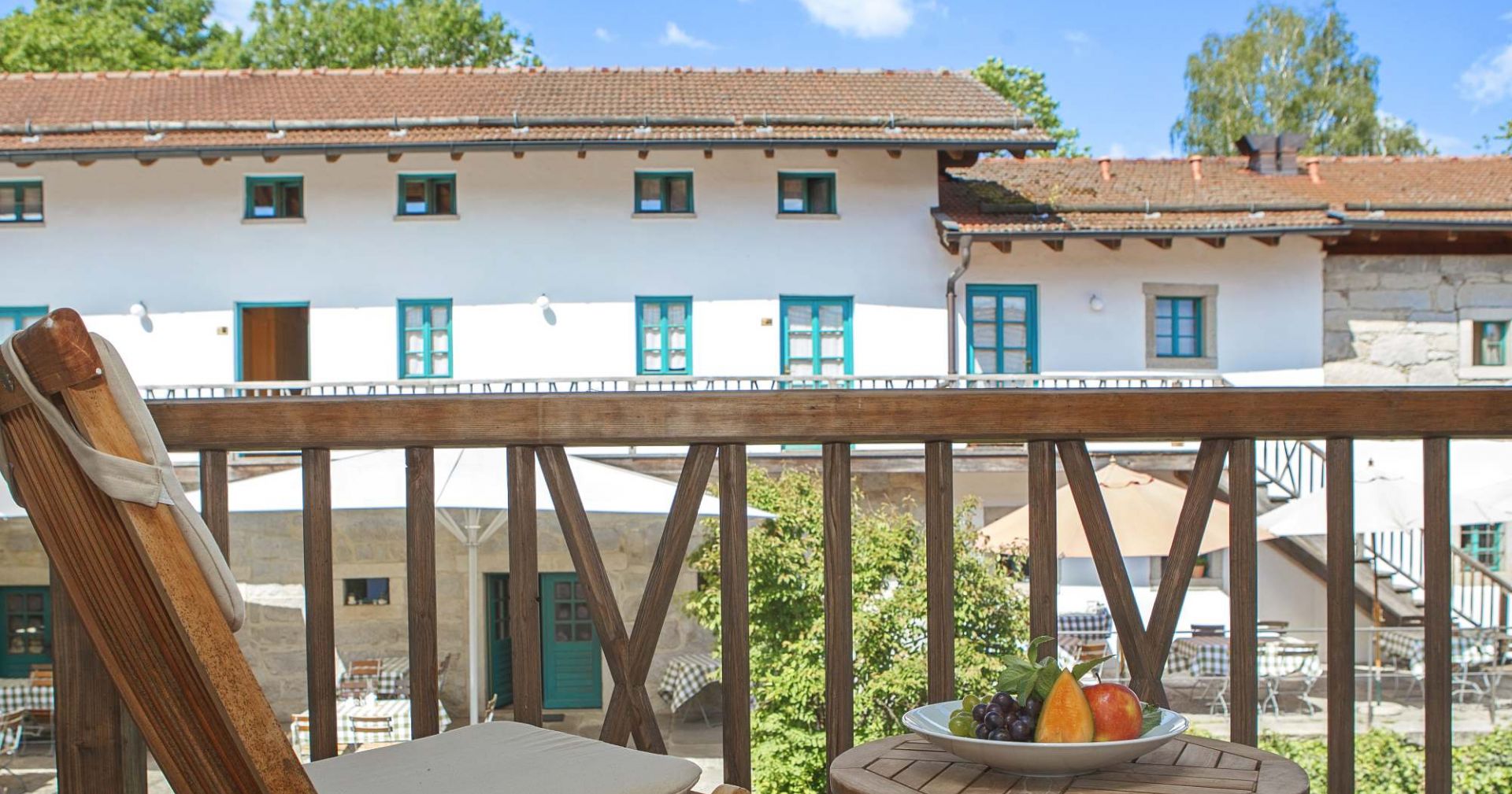 Balkon mit Sicht in den Innenhof